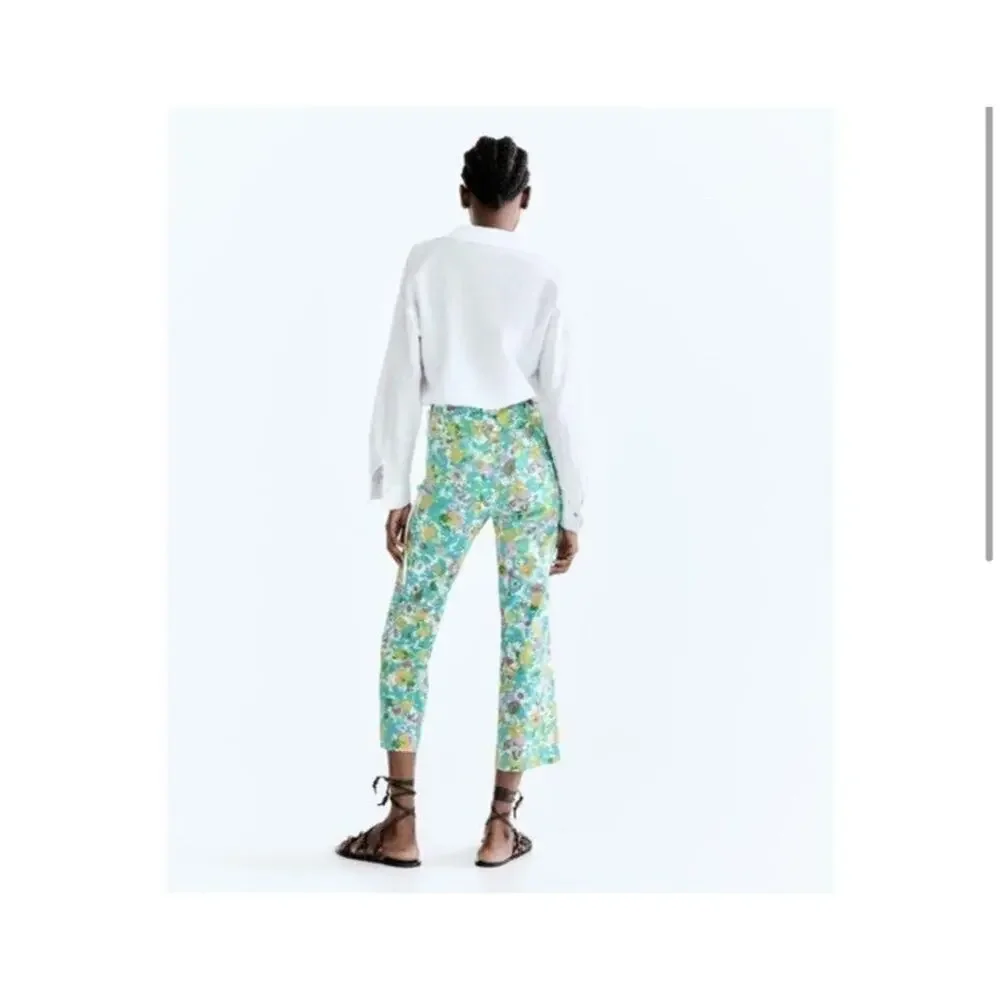Zara Women's Size 2 Floral Linen Blend Mini Flare Trouser Pants Cropped NWT‎